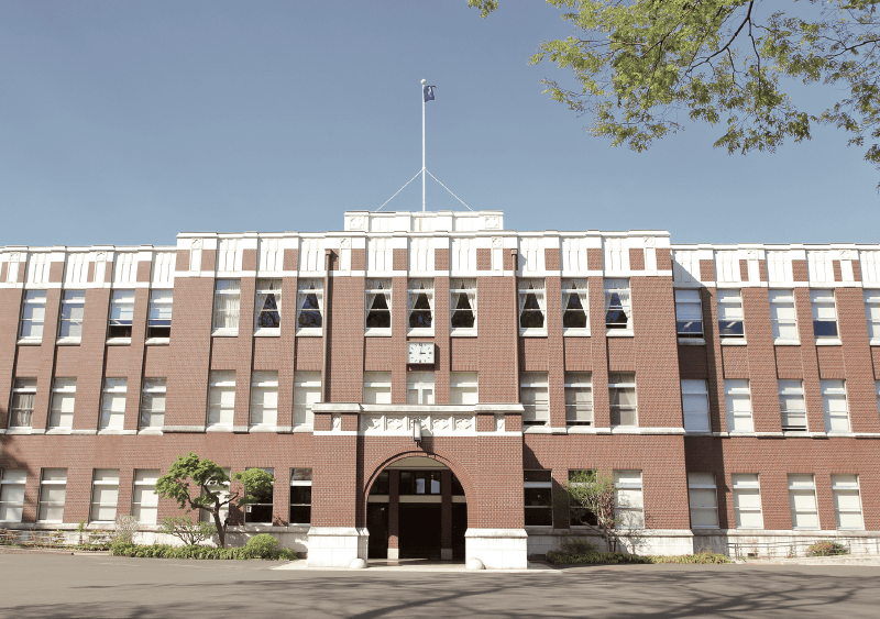 成蹊大学
