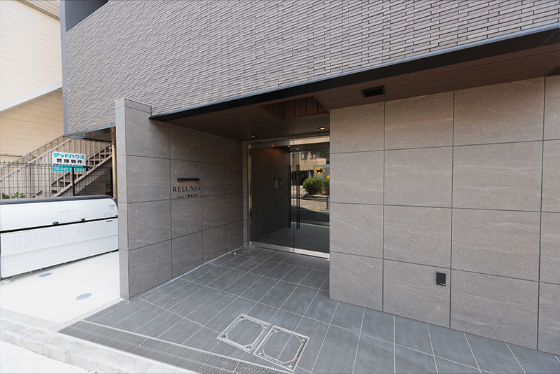 RELUXIA横濱反町　アプローチ